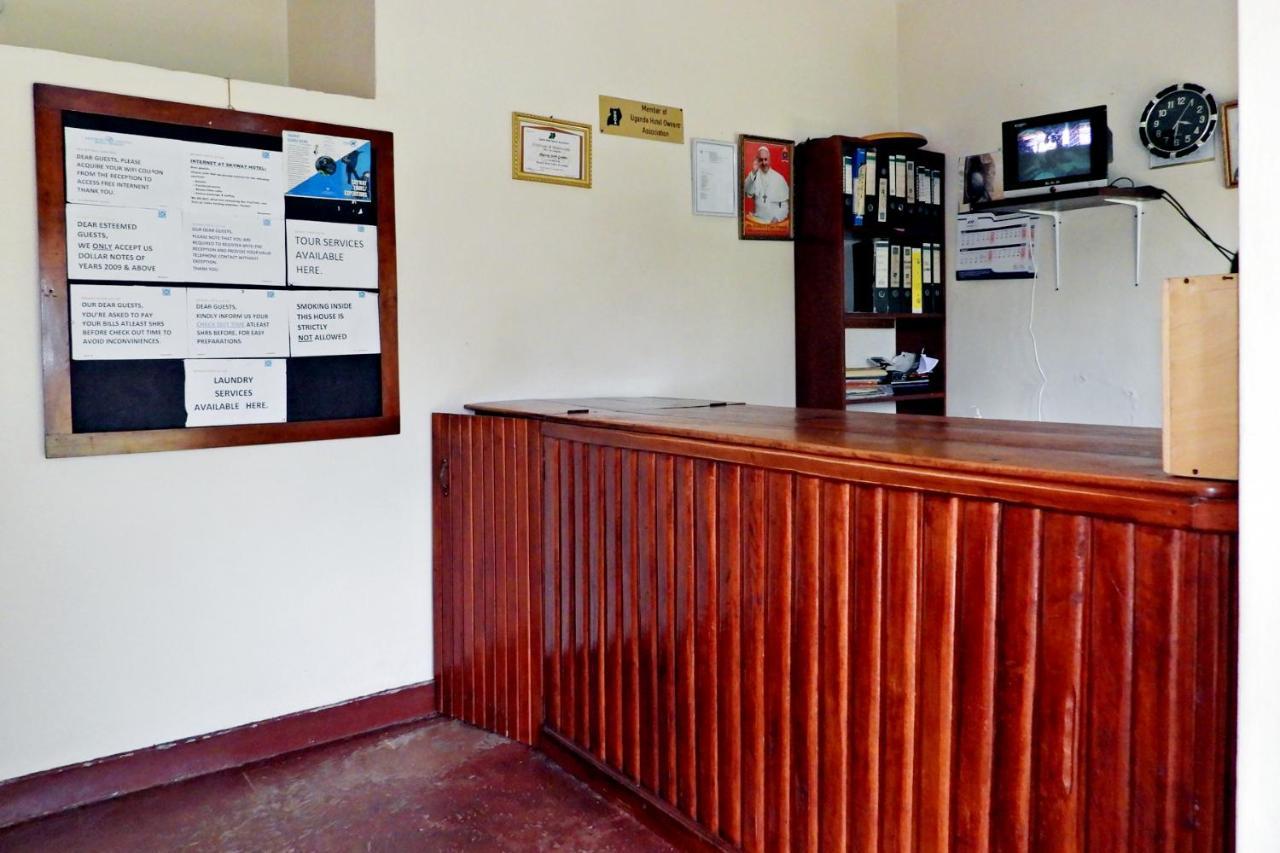 Skyway Hotel Entebbe Luaran gambar