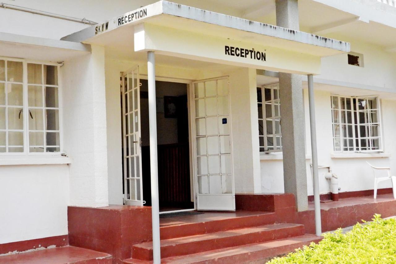Skyway Hotel Entebbe Luaran gambar