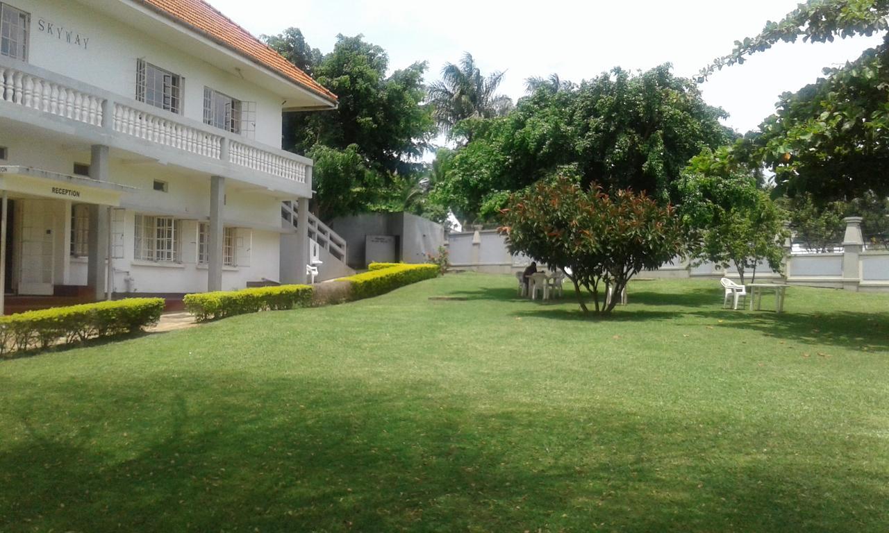Skyway Hotel Entebbe Luaran gambar