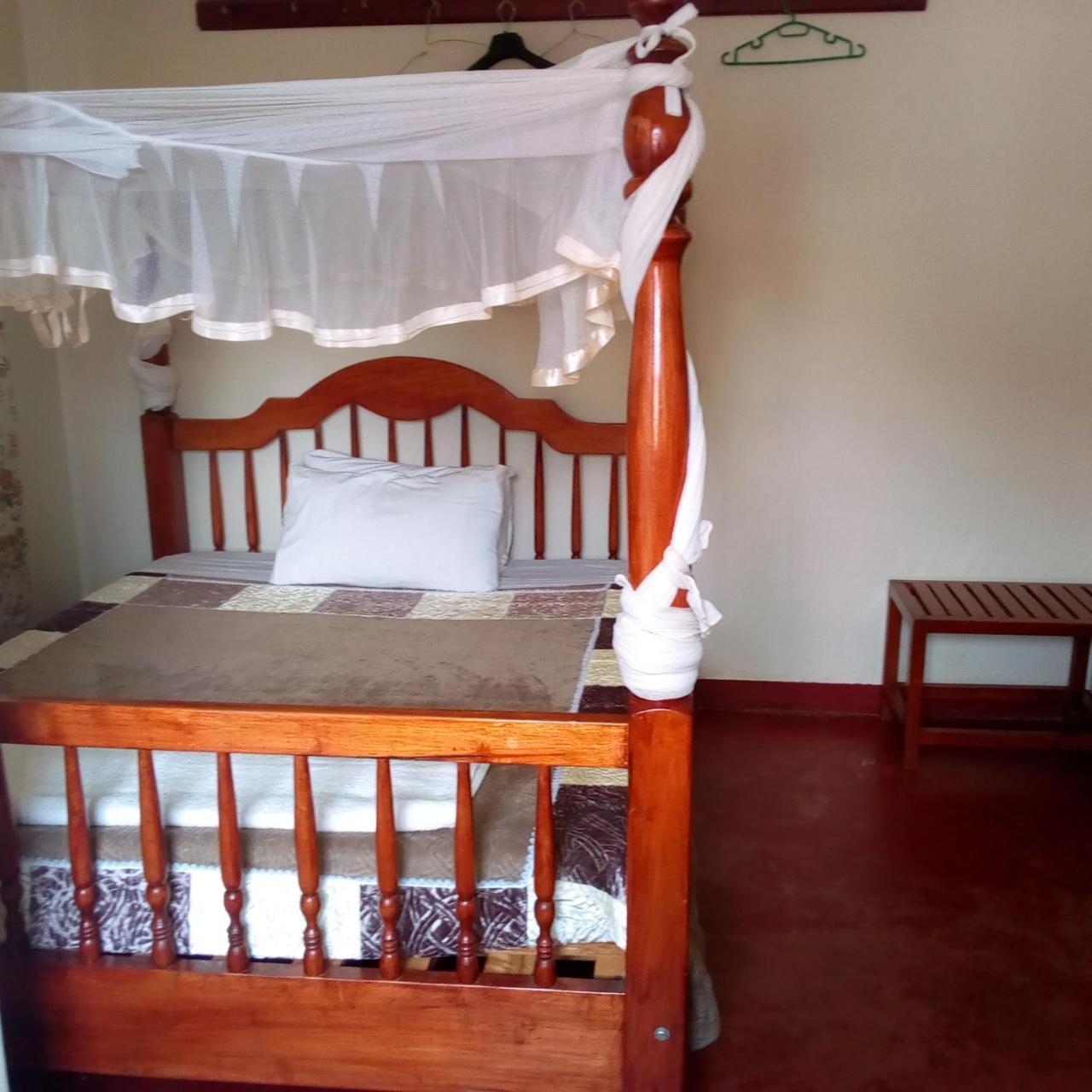 Skyway Hotel Entebbe Luaran gambar